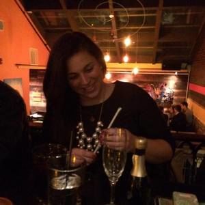 Meet your Posher, Elizabeth